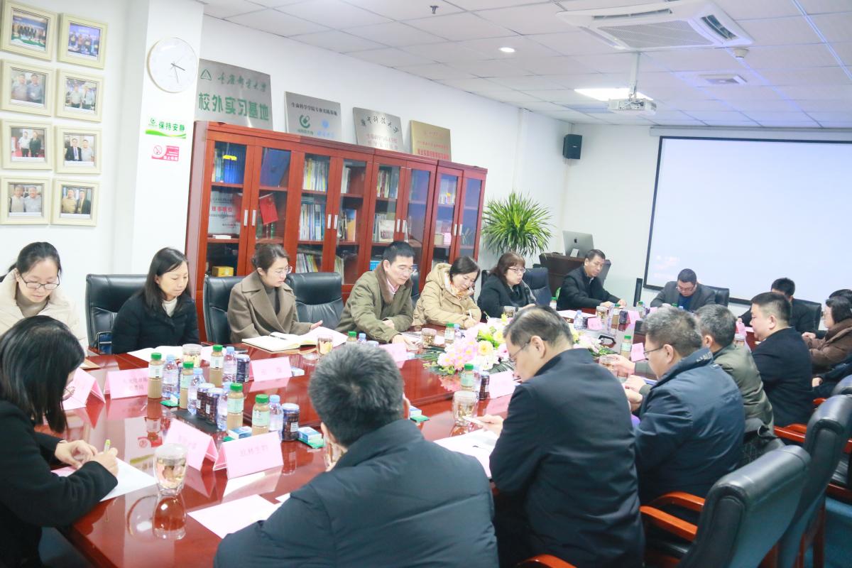 集聚合力破解研发转化瓶颈—重庆市创新药产学研协同攻关座谈会在高圣医药成功举行